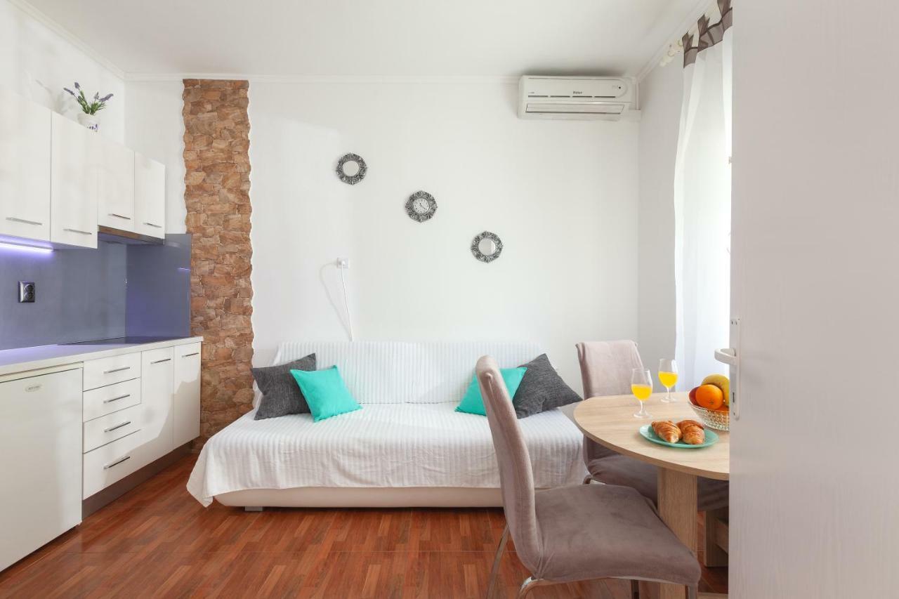 Apartments R Makarska Exterior photo